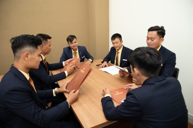 chính sách nhân sự của tuyển dụng bất động sản đồng phú group